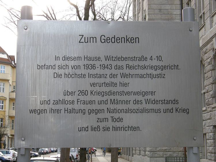 ألمانيا تُلزم الرجال بالحصول على إذن للسفر الطويل