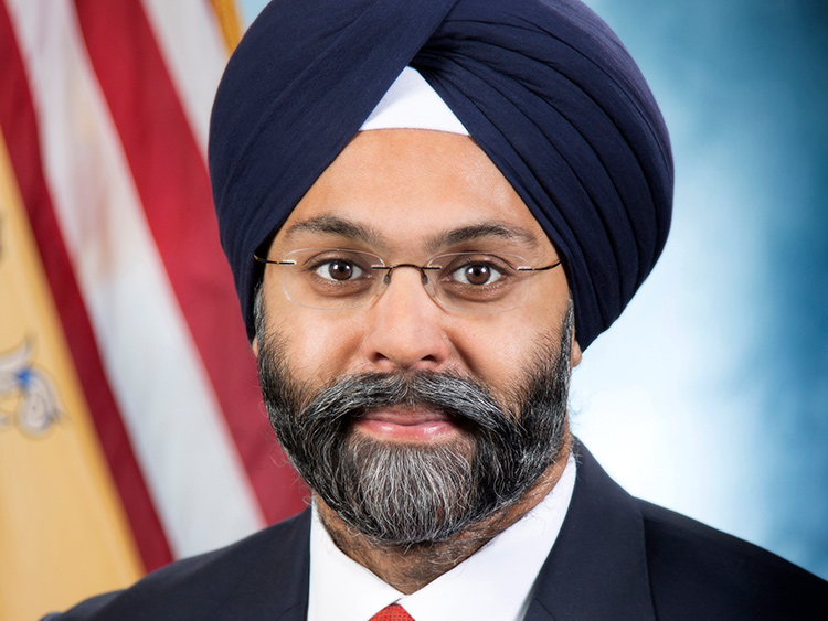 تعيين مسؤول جديد في هيئة الأوراق المالية الأمريكية