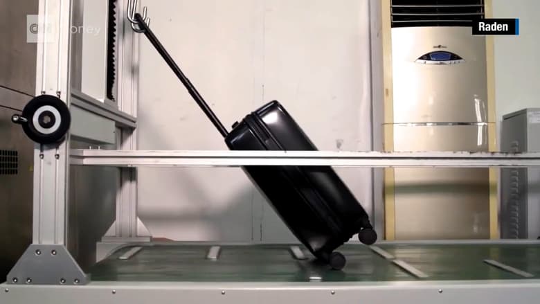 Files d'attente dans les aéroports américains et leurs impacts