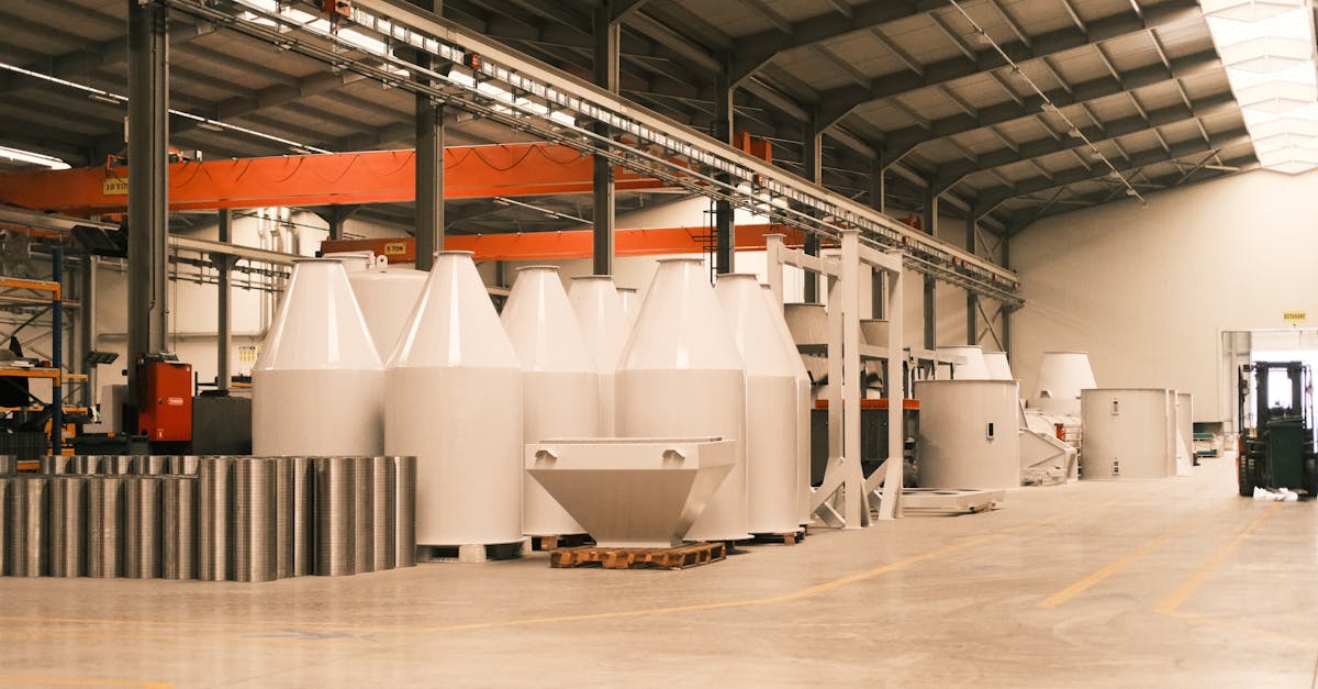 مطالبات بإنهاء فوضى الورش الصناعية في الكورة