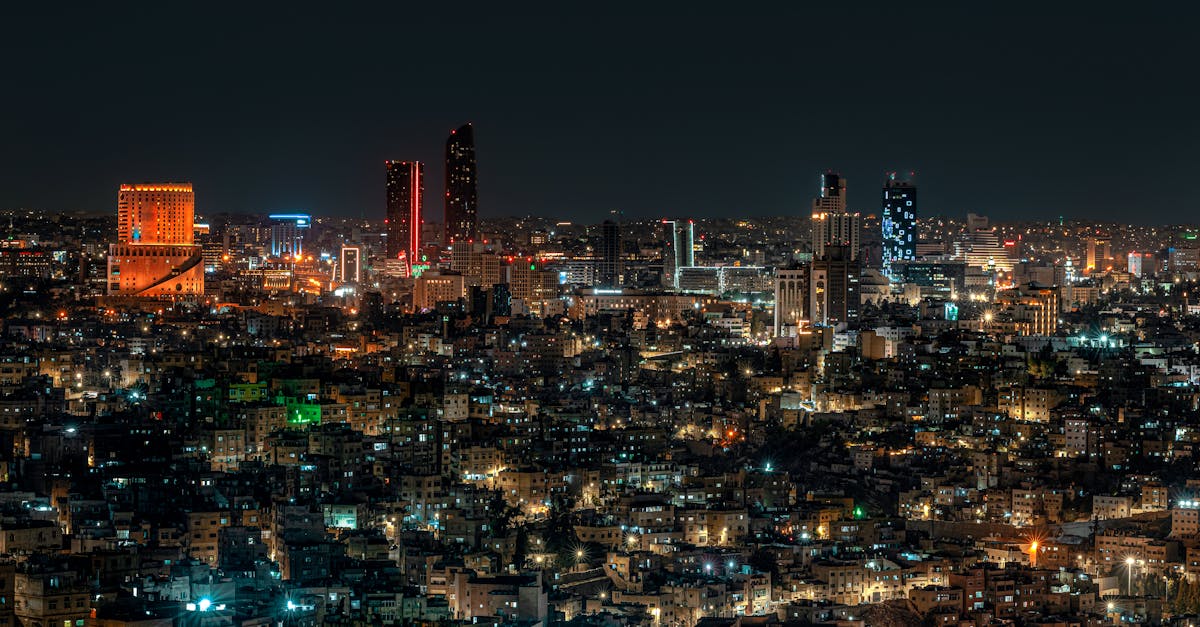 غارات إسرائيلية تقتل 14 في لبنان وسط الهدنة