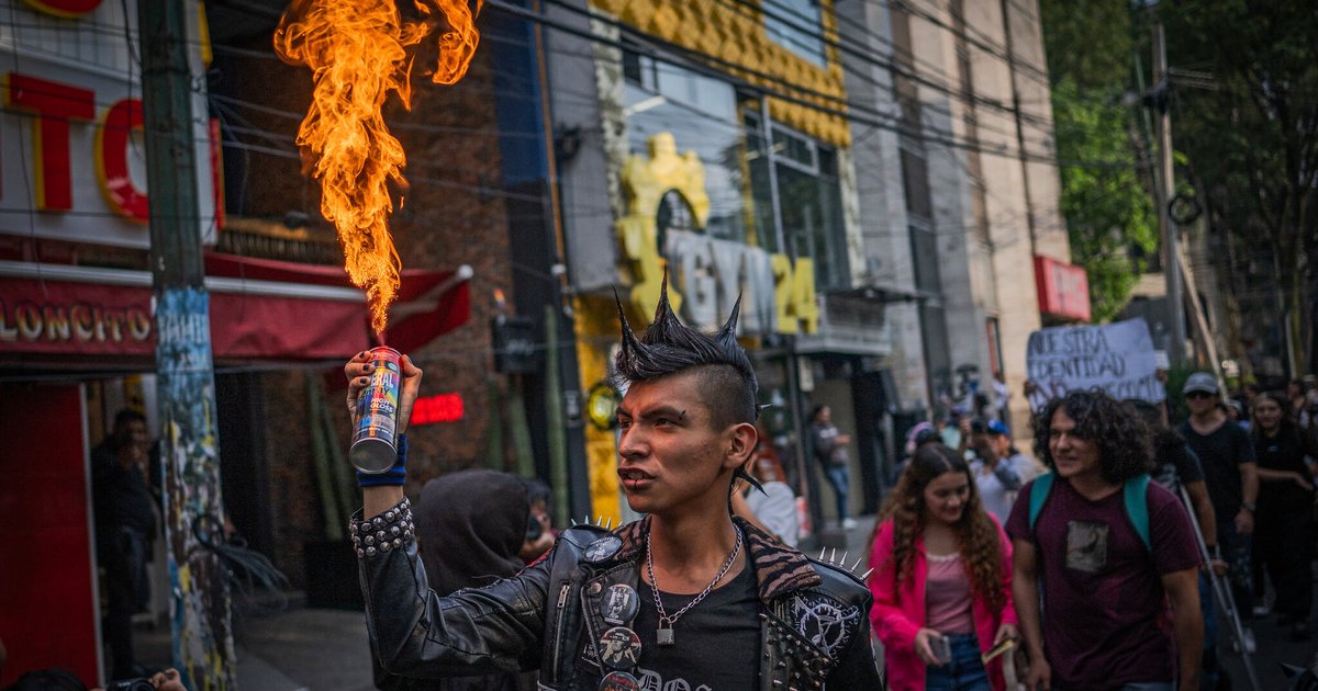 Mexico City Protests Demand Better Living Conditions