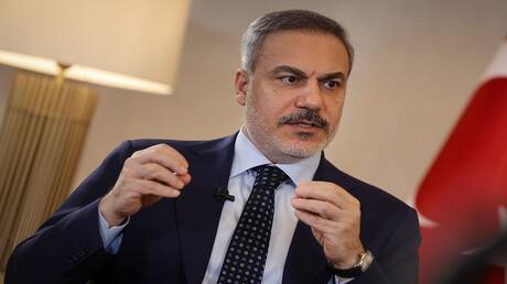 دعوة تركية للبحث عن بدائل لمضيق هرمز