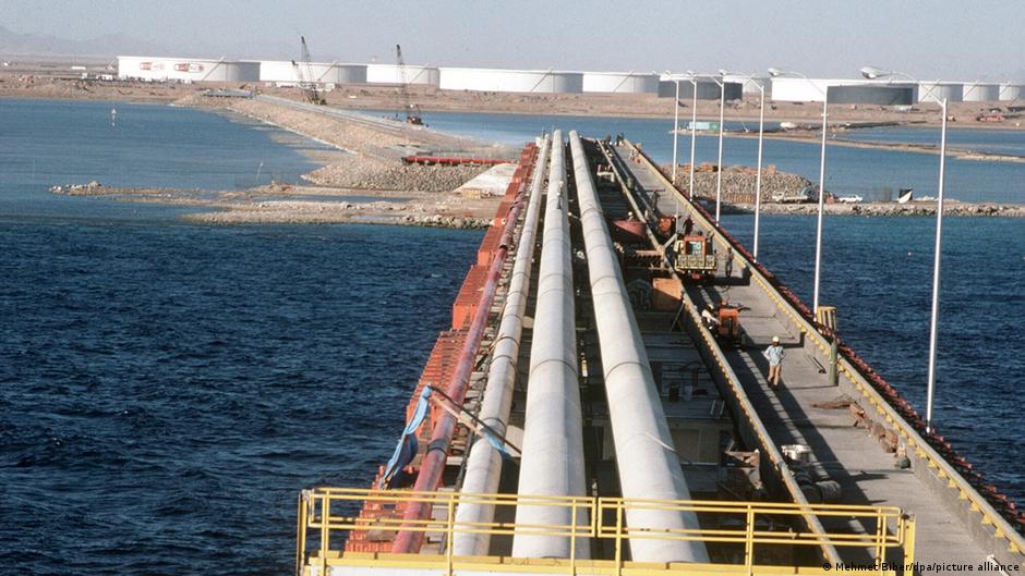 تحديات مضيق هرمز وتأثيرها على سوق الطاقة