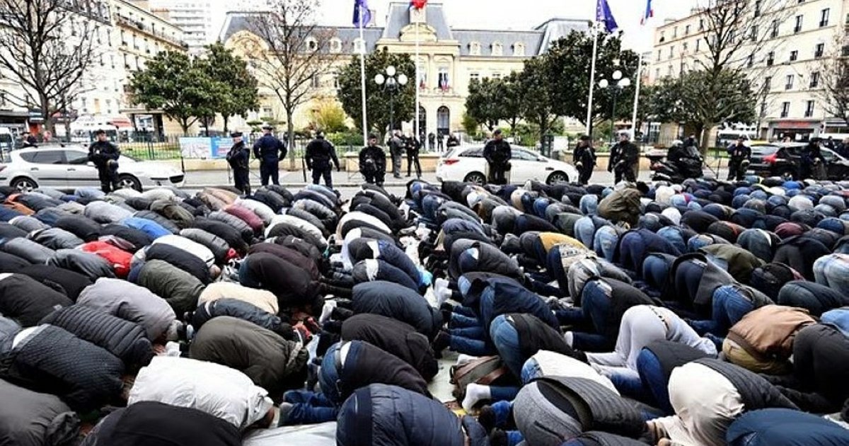 حظر تجمع المسلمين في فرنسا
