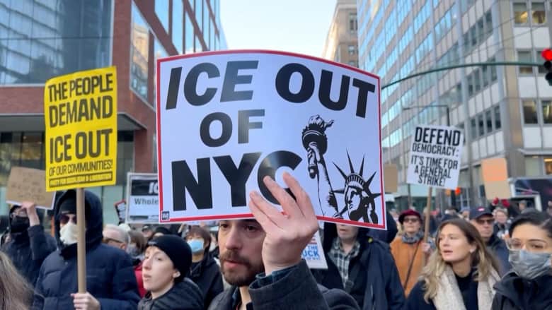 Demonstration 'Keine Könige' in Minnesota gegen Einwanderungspolitik