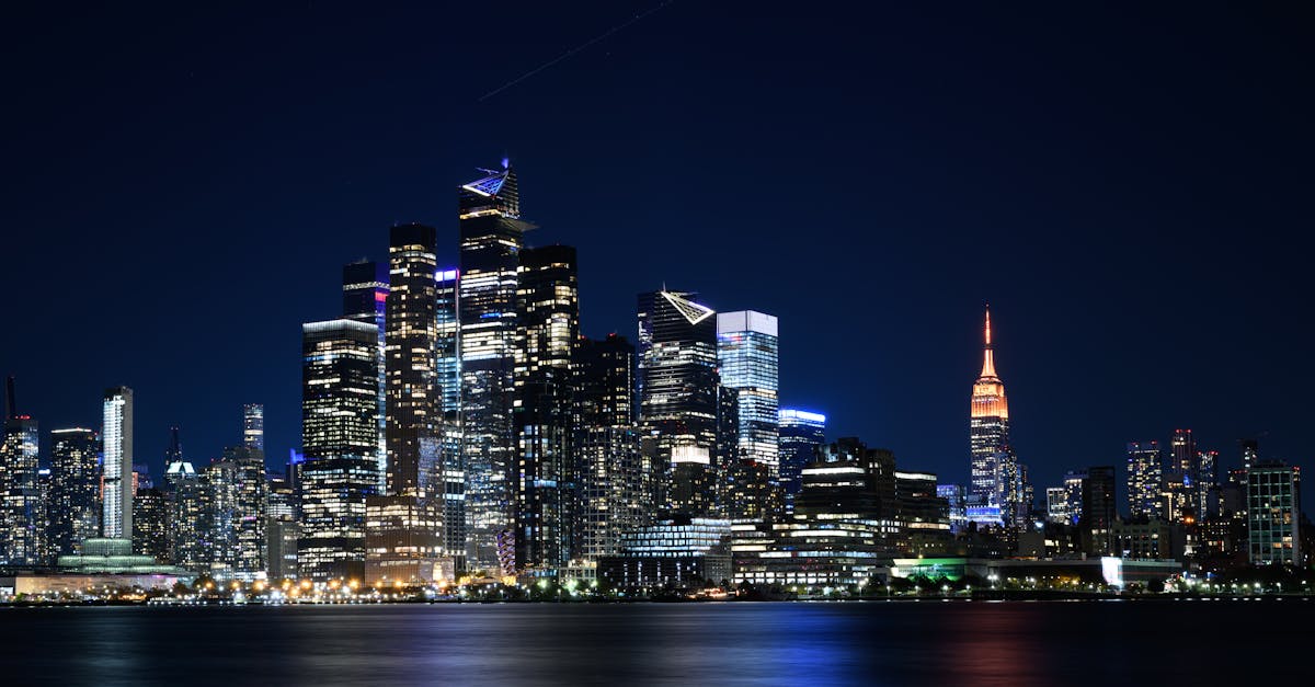 مساعدات إنسانية للمتضررين من زلزال باتانغ دوا