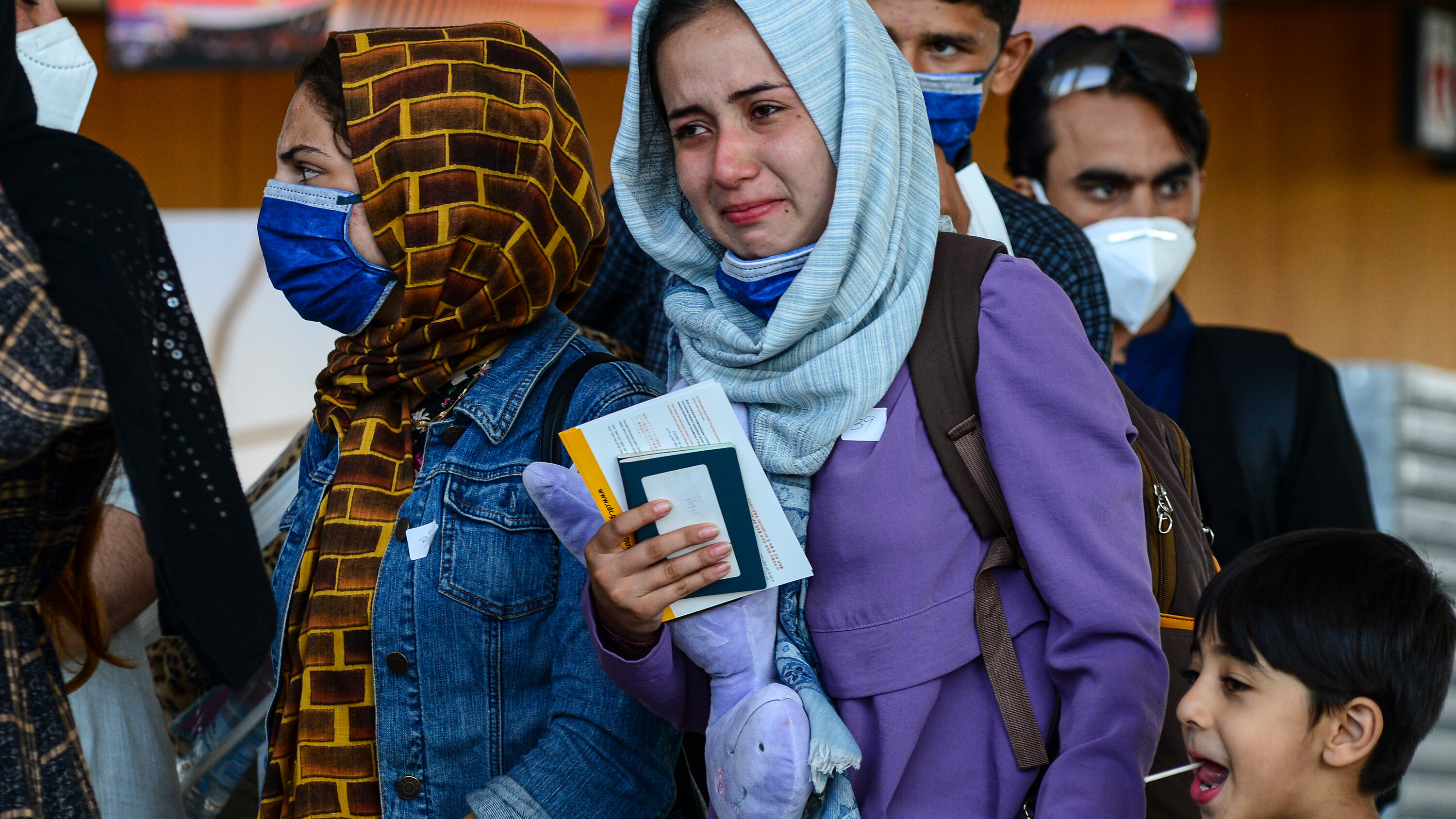 عودة اللاجئين الأفغان تعزز مصانع كابل