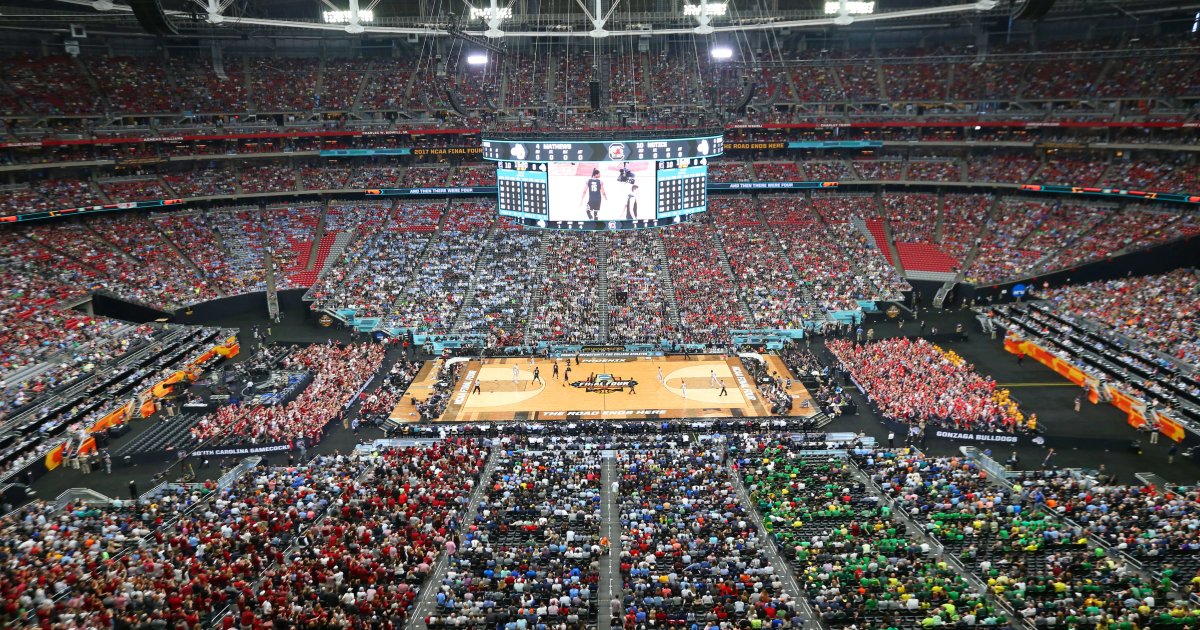 مواجهة أريزونا وميشيغان في نصف نهائي NCAA