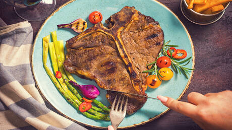 Study: Meat Consumption Enhances Women's Longevity