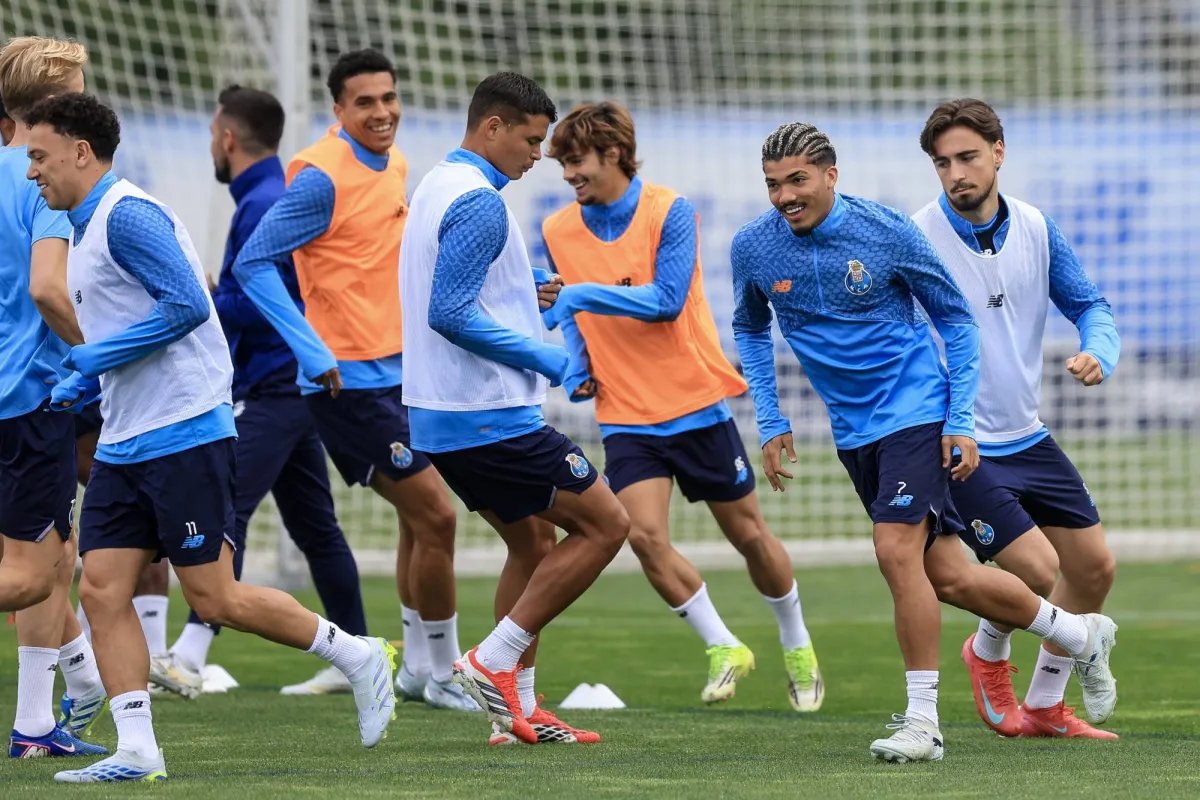 يوروبا ليغ: فورست وفيلا يتحديان بورتو وبولونيا