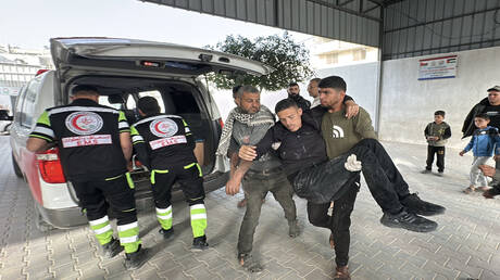 قصف إسرائيلي يوقع ضحايا في غزة