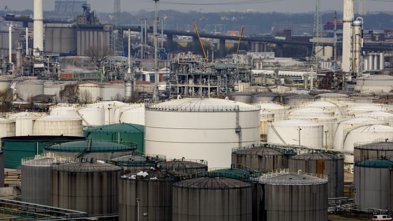 Ölpreise schwanken nach Irans Ablehnung der Friedensgespräche