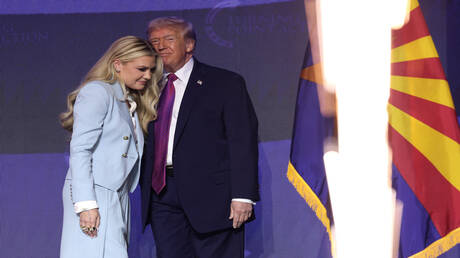 لحظة انهيار أرملة تشارلي كيرك في عشاء البيت الأبيض