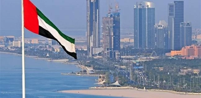 الإمارات تنفي تحويل أموال إلى إيران