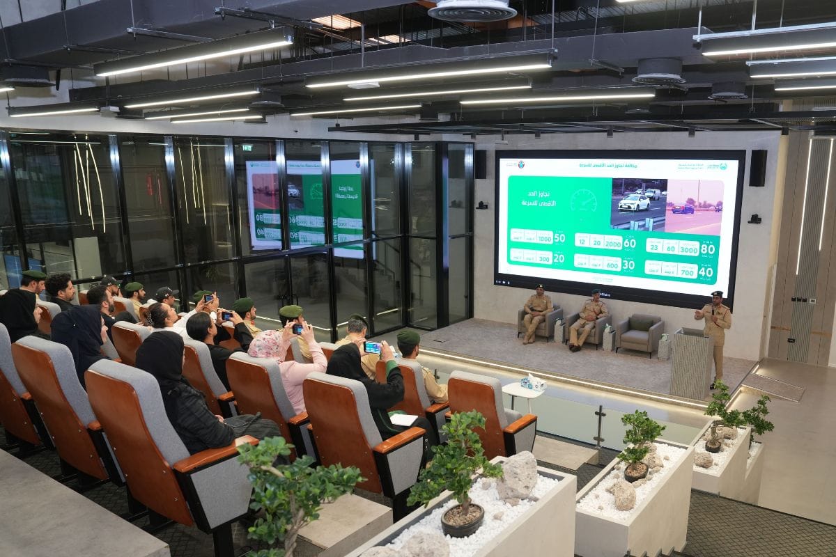 شرطة دبي تعاقب المركبات المسببة للضجيج