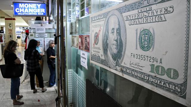 تراجع الروبية الإندونيسية بفعل تصاعد التوترات في الشرق الأوسط