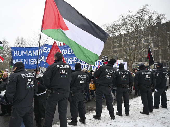 محاكمة نشطاء في ألمانيا بعد اقتحام مصنع إسرائيلي