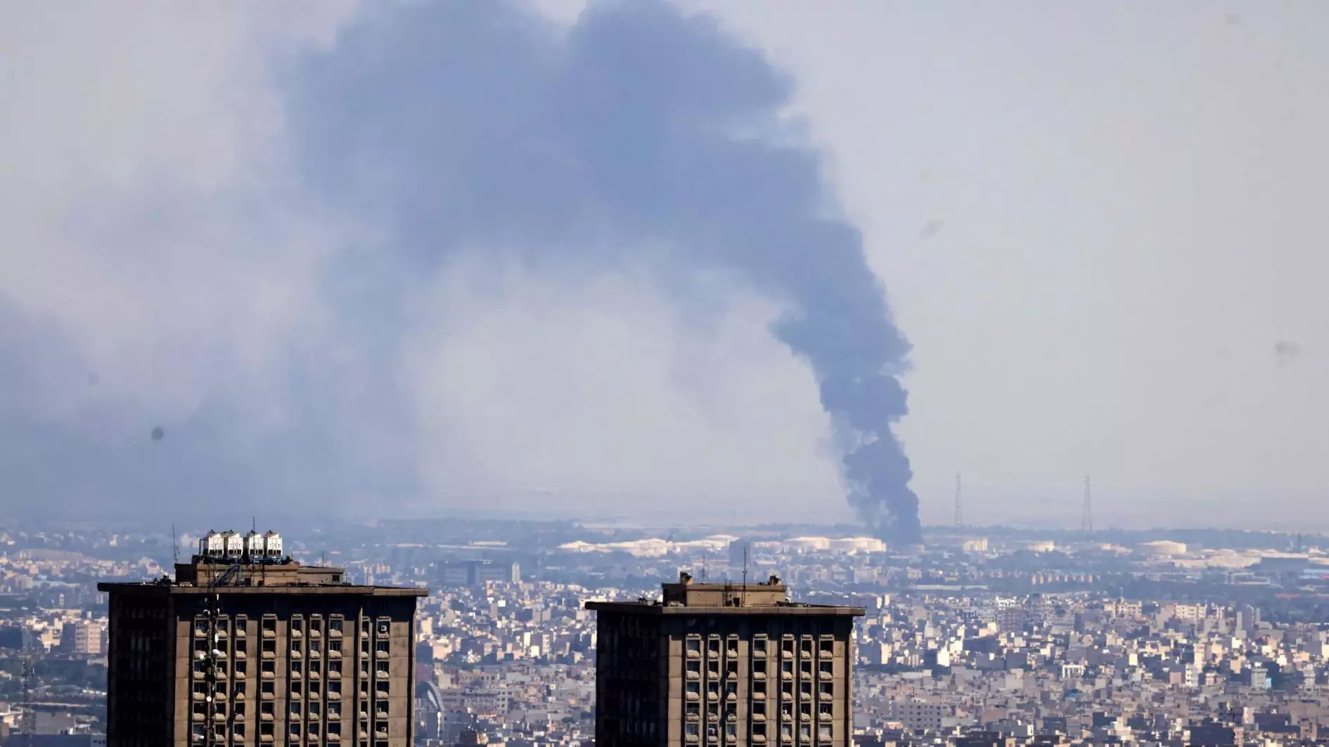 Heftiger Beschuss in Teheran und Isfahan mit Explosionen
