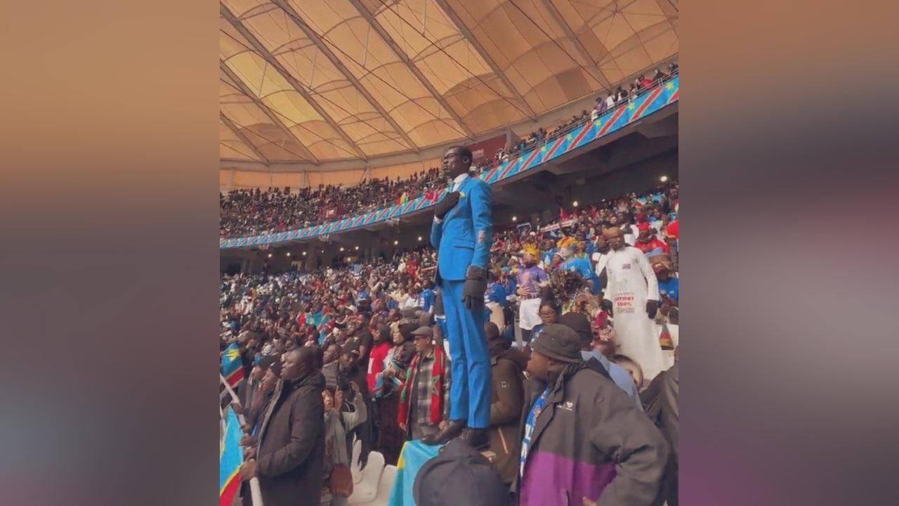 لاعبو الكونغو يطلبون ضم المشجع «لومومبا» لكأس العالم