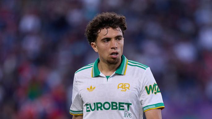 العيناوي يتألق مع روما في انتصار مهم على بولونيا