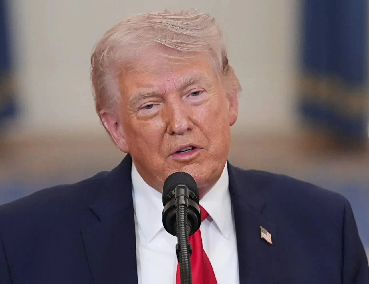 ترمب يهدد إيران: الاستسلام أو مواجهة العواقب