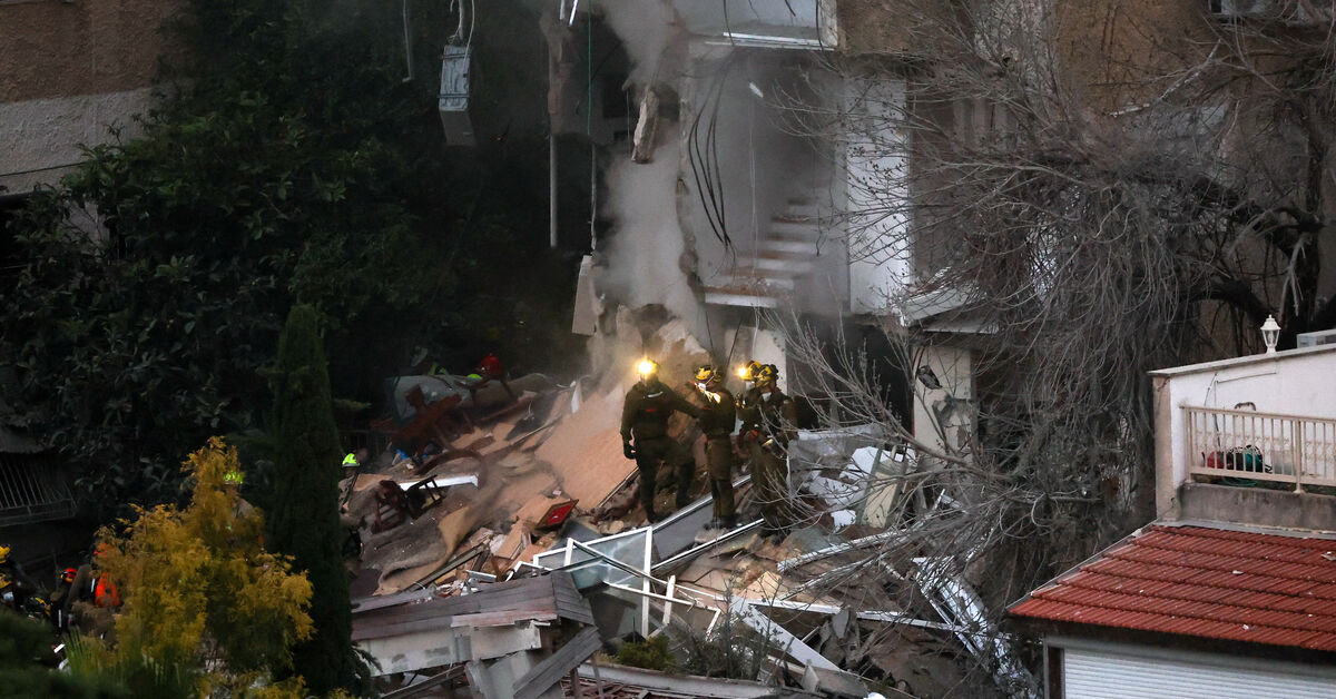 محادثات لوقف إطلاق النار بين أمريكا وإيران