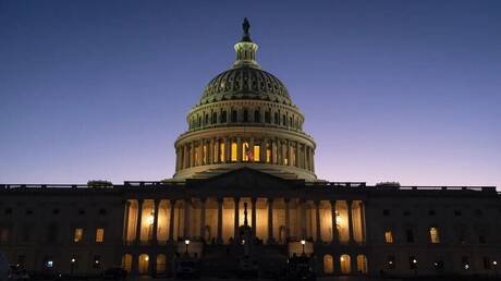 الديمقراطيون يسعون لوقف الأعمال العدائية في إيران