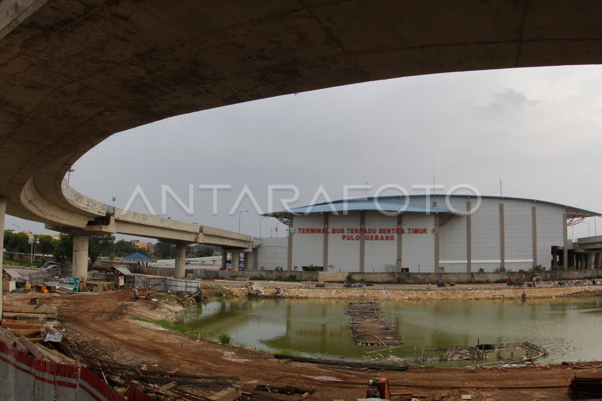 Travel Activity at Pulo Gebang Station During Eid al-Adha 2026