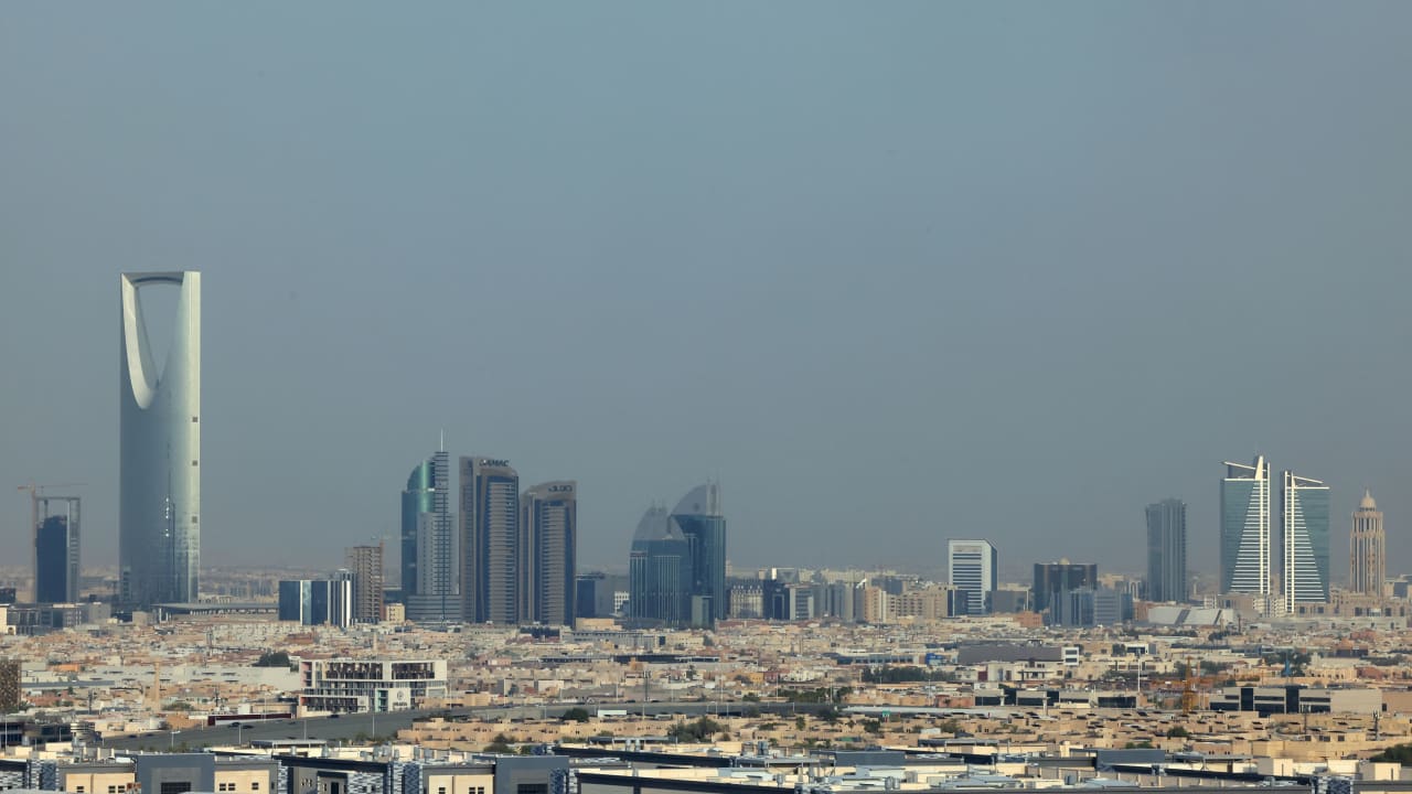 Rocket Attack on Iraqi Intelligence Headquarters