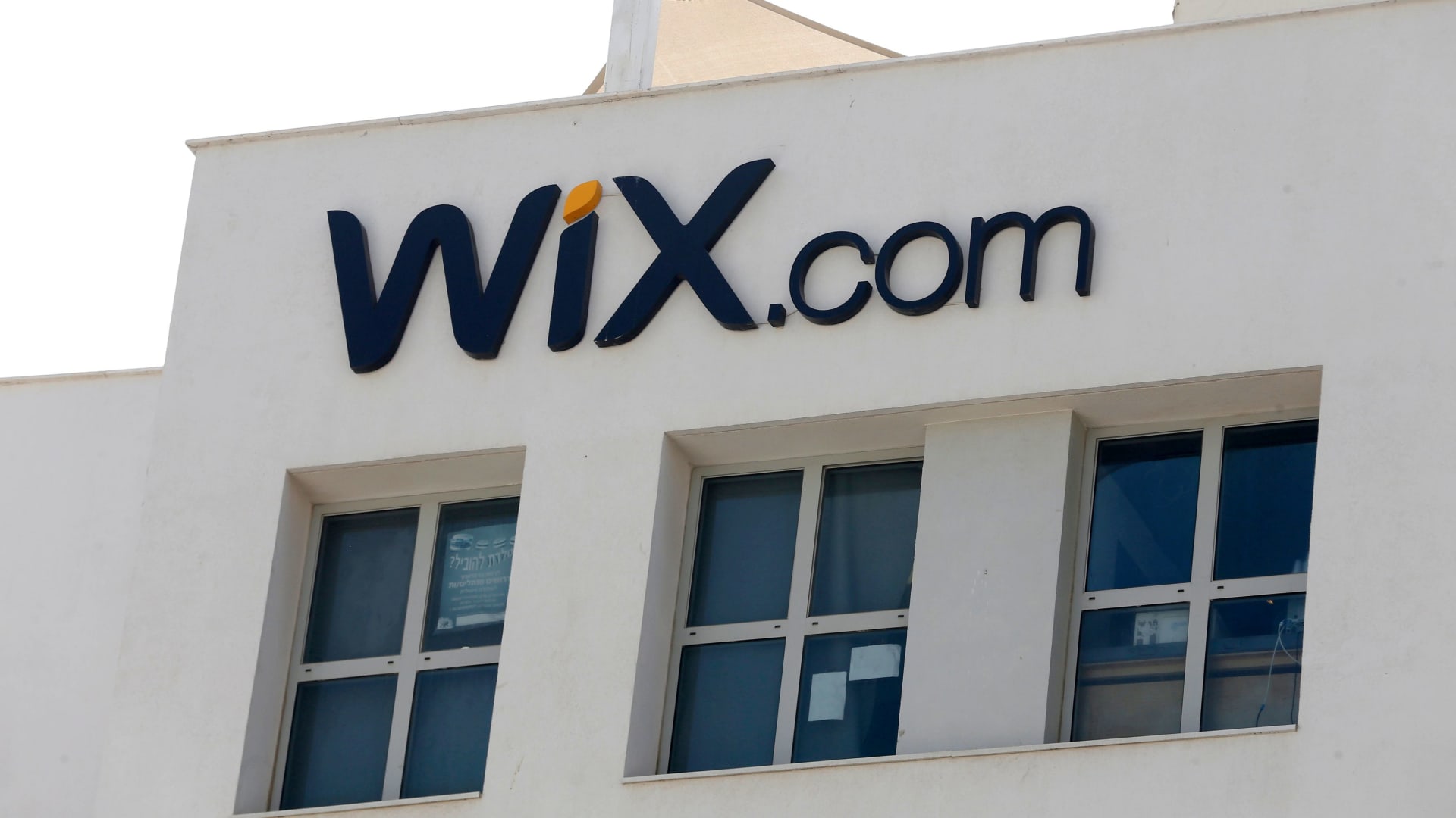 Wix licencie 20% de ses employés à cause de l'IA