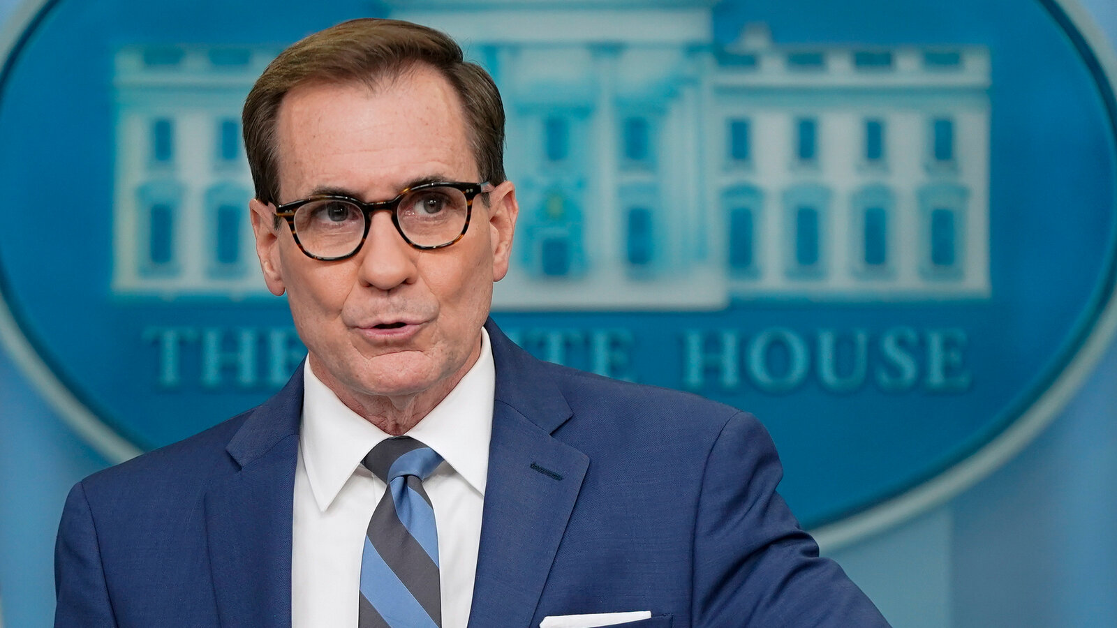 إيران تستعد لمواجهة القرصنة الأمريكية بعمل عسكري