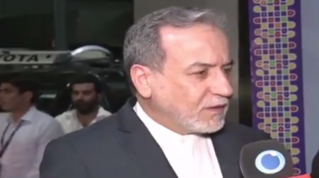 مضيق هرمز مفتوح أمام الملاحة التجارية