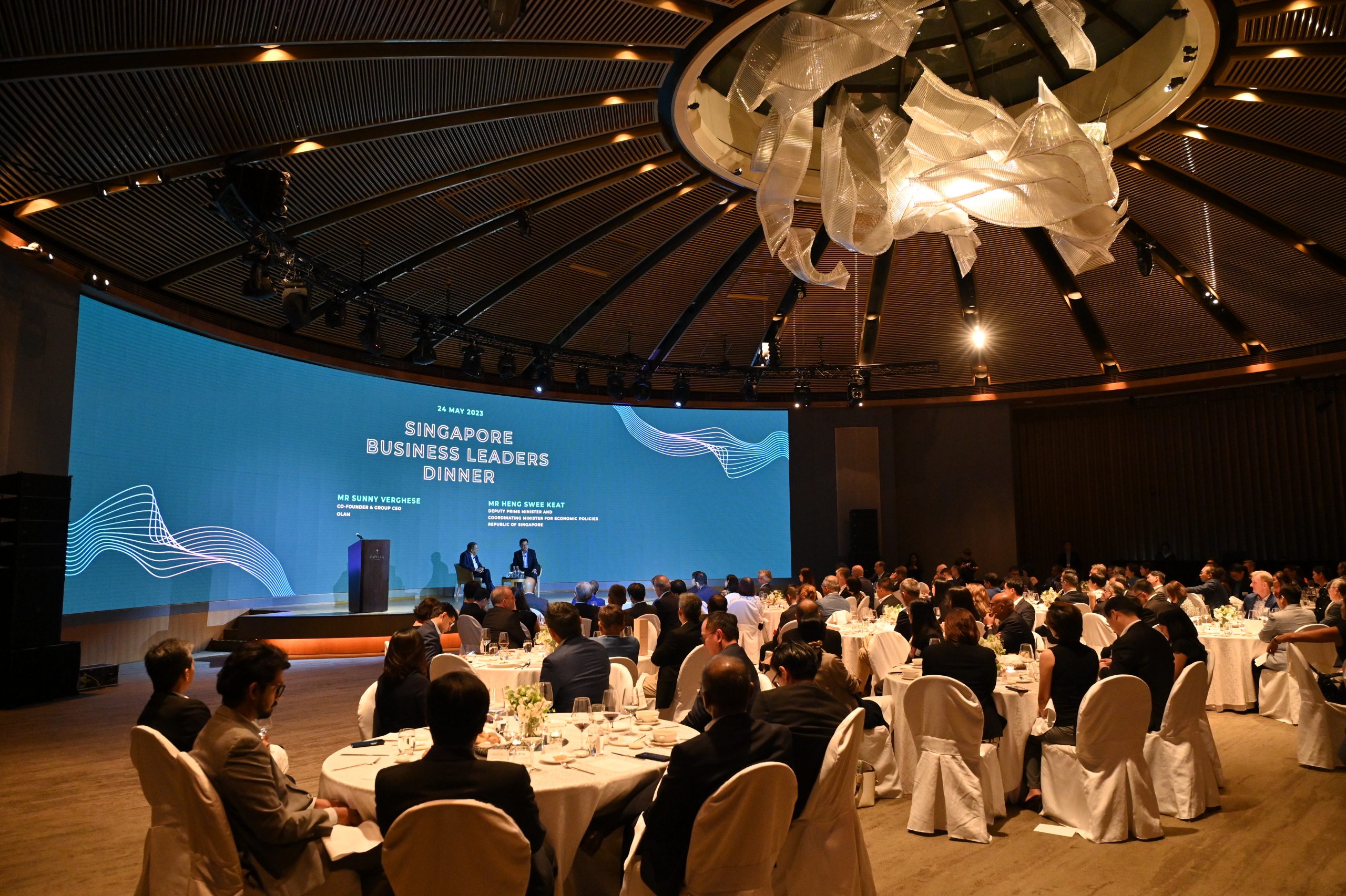 تحديات قادة الأعمال في عالم متغير