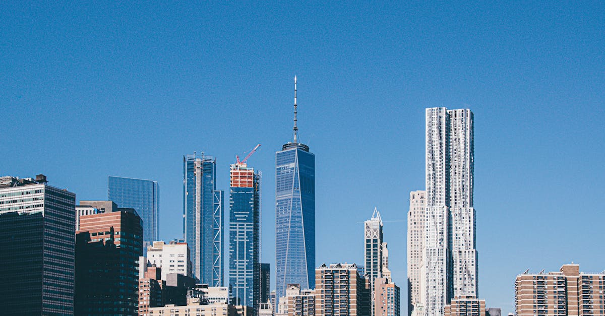 Analyze Southern Lebanon Clashes and Israel's Challenges