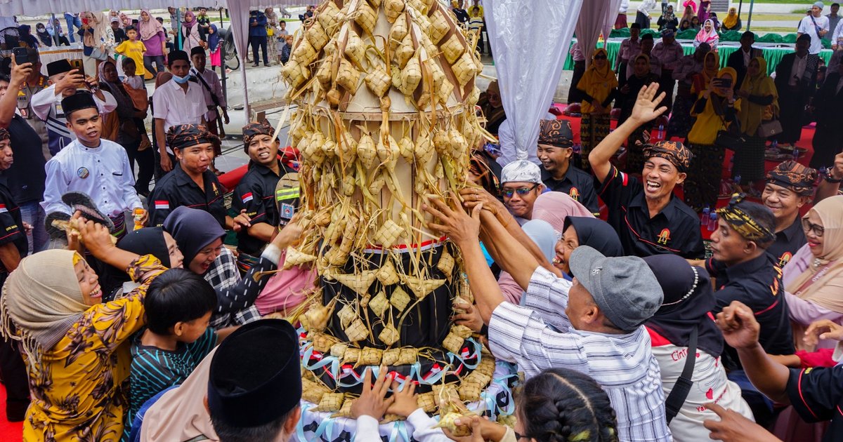 Feiern Sie Lebaran Topat in Indonesien