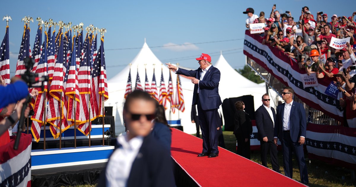 Trump Praises Secret Service After Shooting Incident