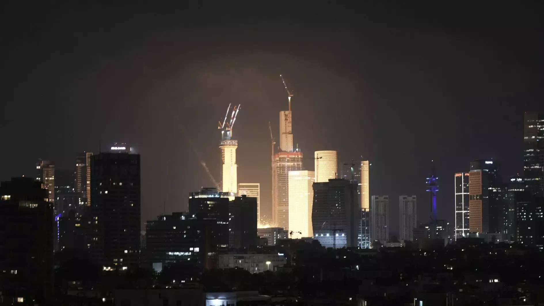 تصاعد التهديدات الإيرانية بعد اتفاق الهدنة