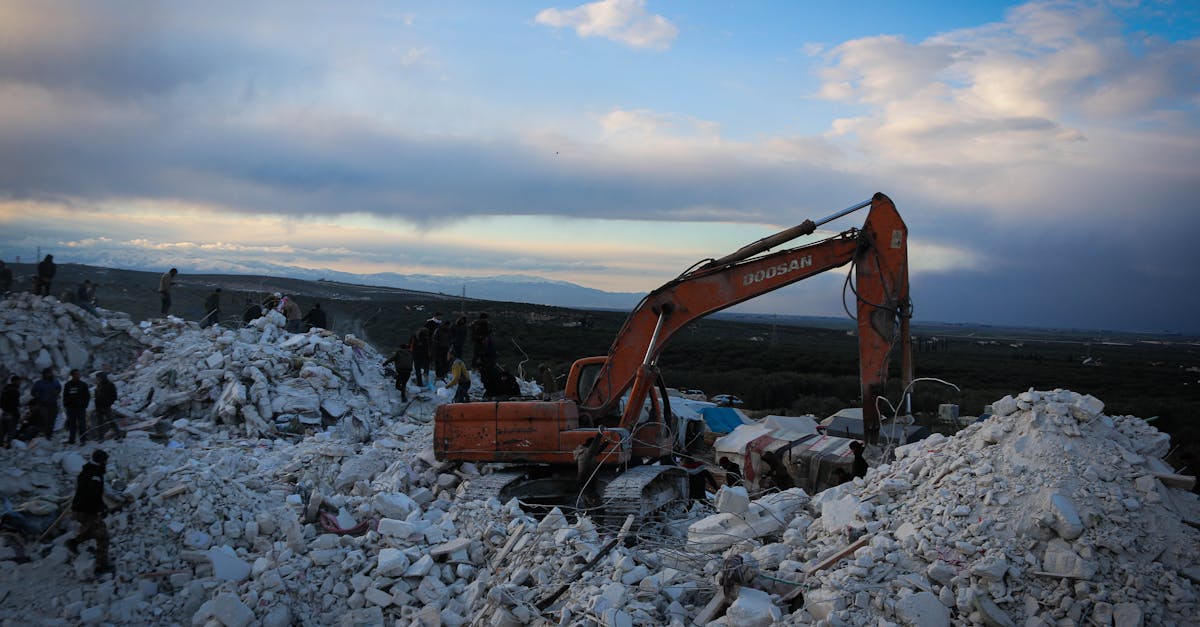 غارات إسرائيلية على لبنان تسفر عن مقتل وإصابة العشرات