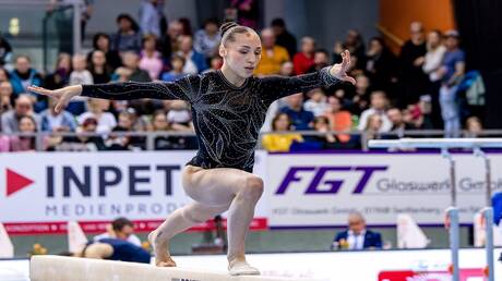 كيليا نمور تحرز ذهبية الجمباز في كأس العالم