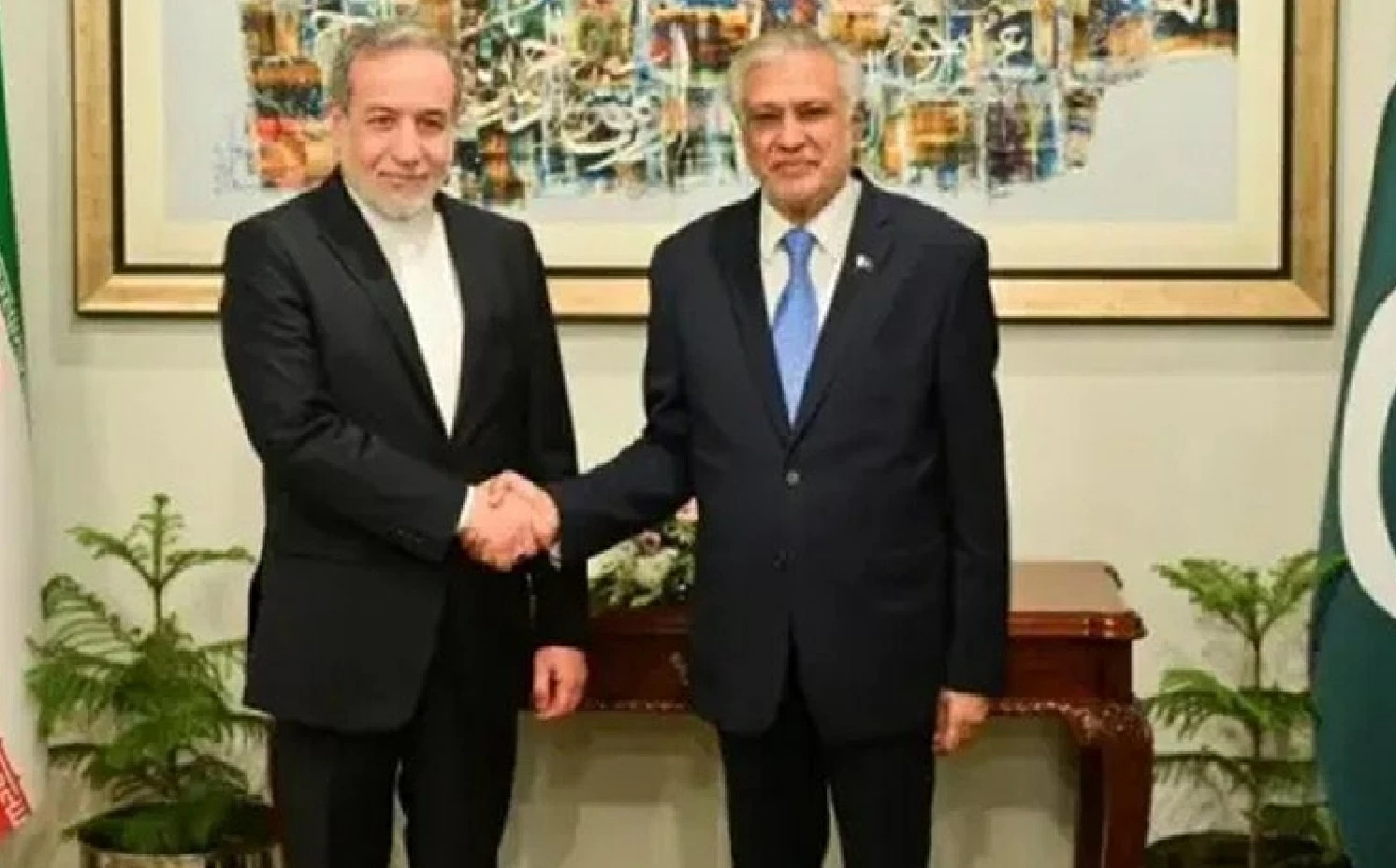 باكستان وإيران: الحوار والدبلوماسية لحل الأزمات الإقليمية