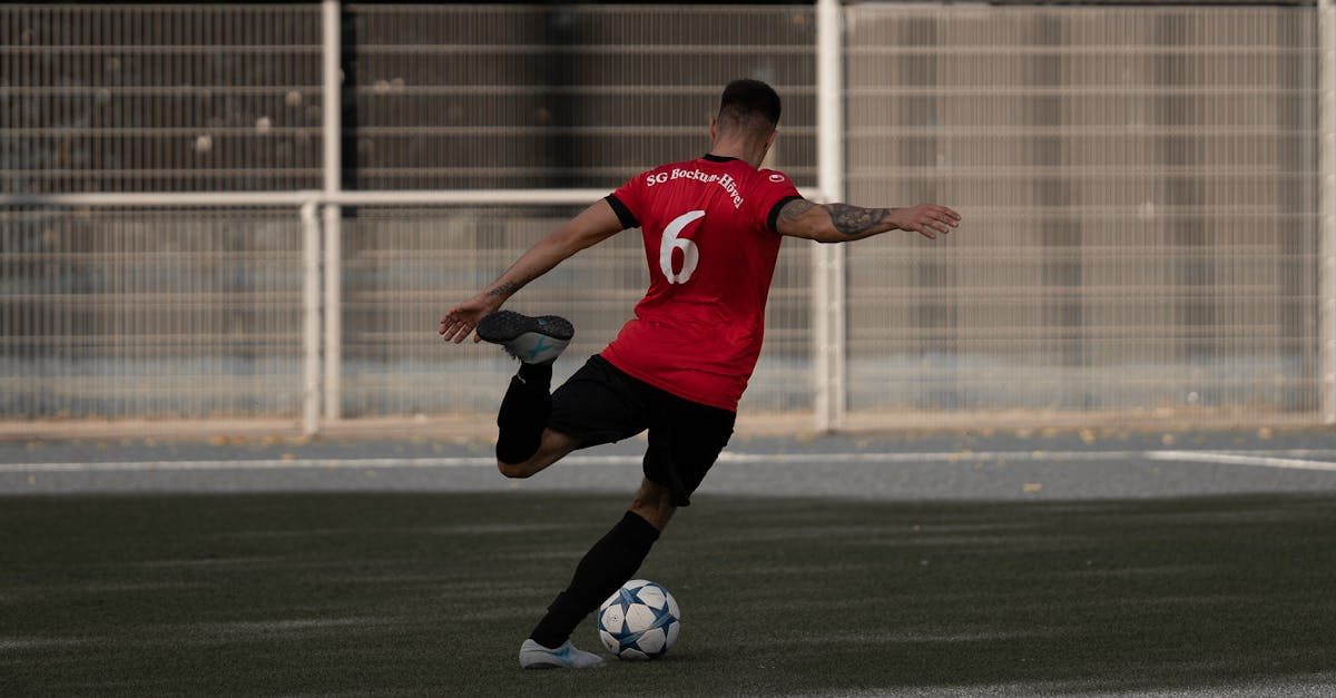 فيفا يعلن قرار جديد حول انتقالات اللاعبين