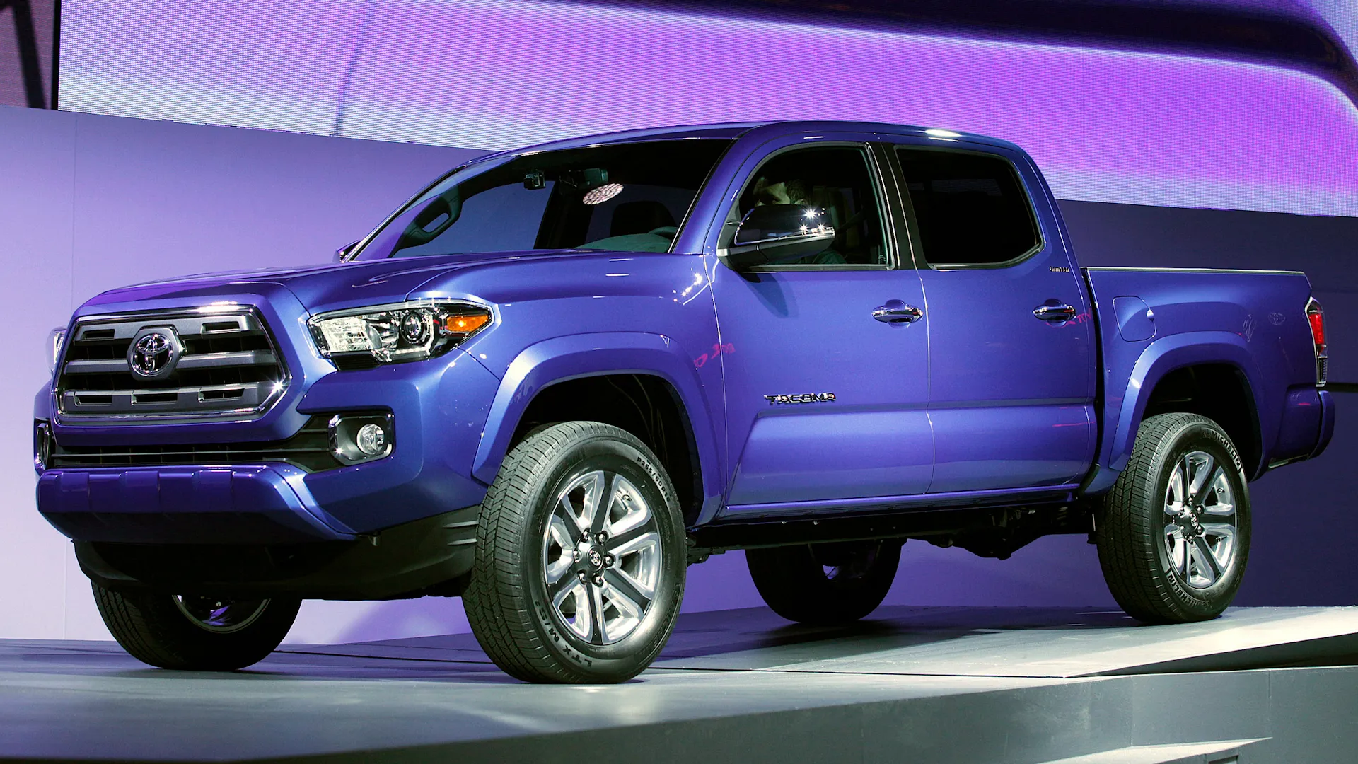 Trump imposes new tariffs on pharmaceuticals and metals