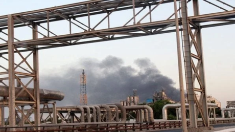 Frappes israéliennes sur un complexe pétrochimique en Iran