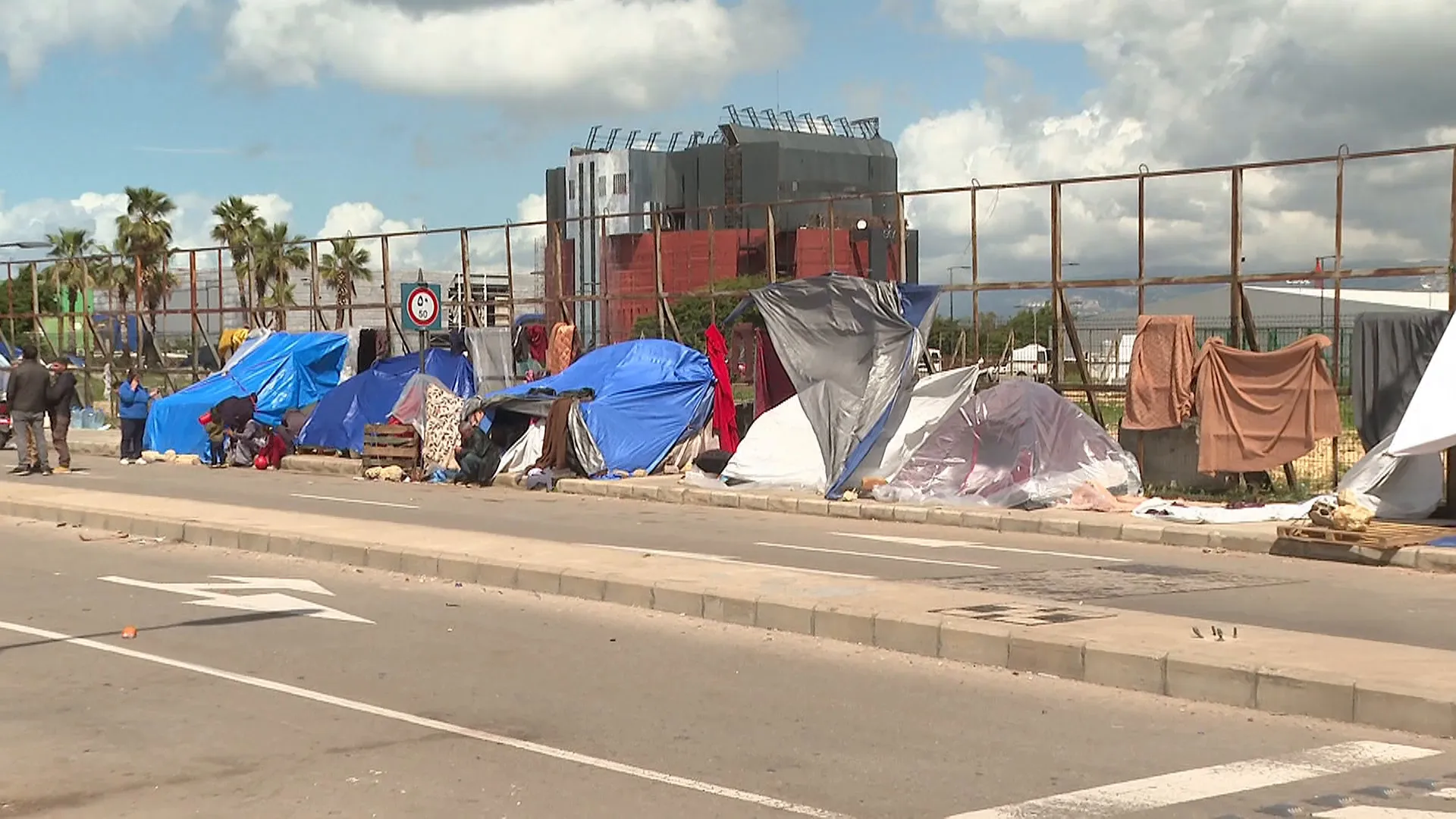 Lebanese Displacement Crisis: 85% Lack Aid