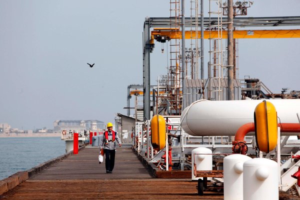 Trump menace de détruire l'île Khark si aucun accord