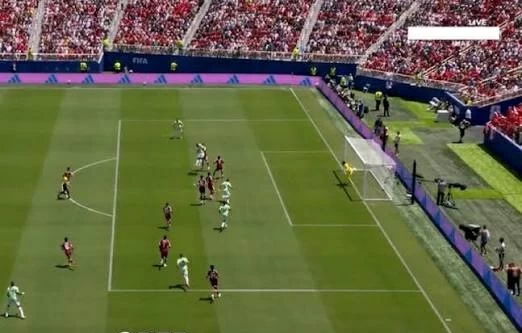 عطل فني يثير الجدل في مباراة قطر وسويسرا
