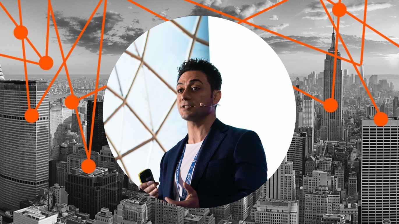 خمسة كتب مميزة يوصي بها محسن العويسي للقراءة