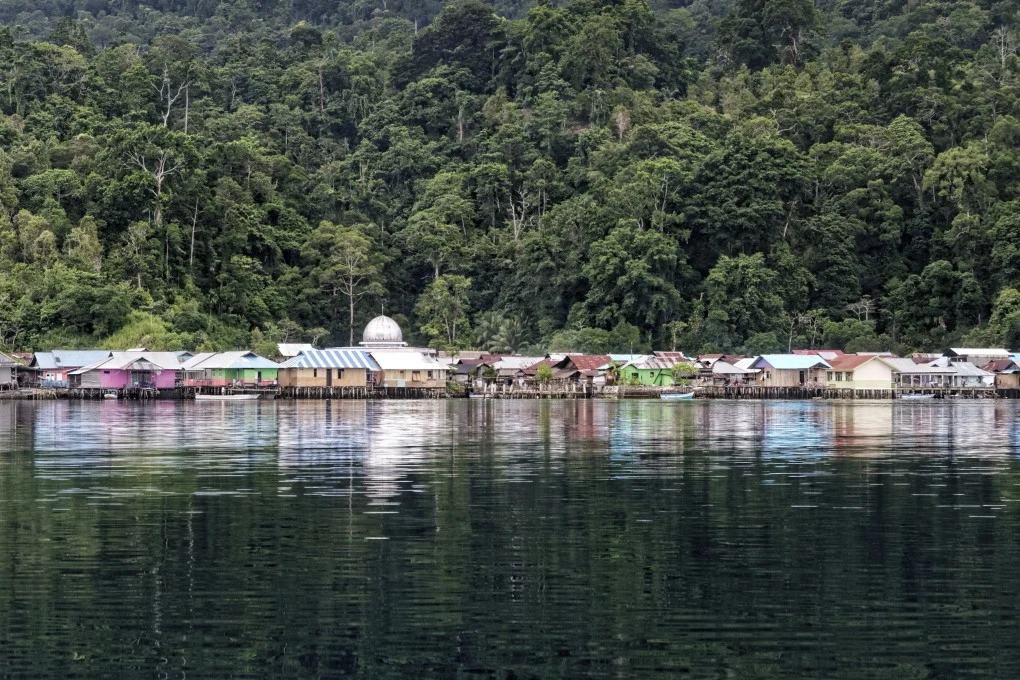 تحذير تسونامي بعد زلزال بحر مالوكو