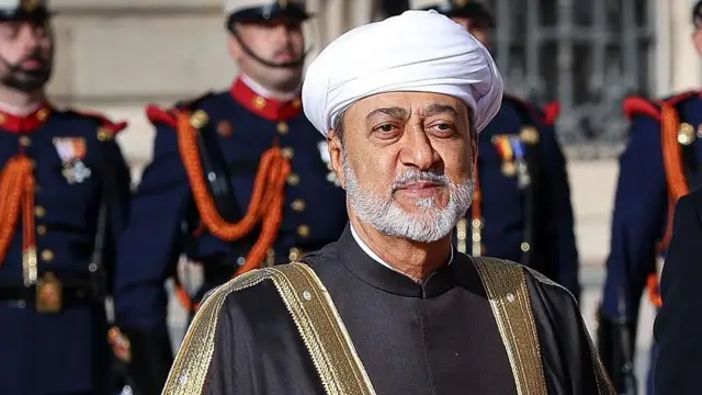 عُمان تعزز العقوبات ضد المس بالسلطان والشائعات الرقمية